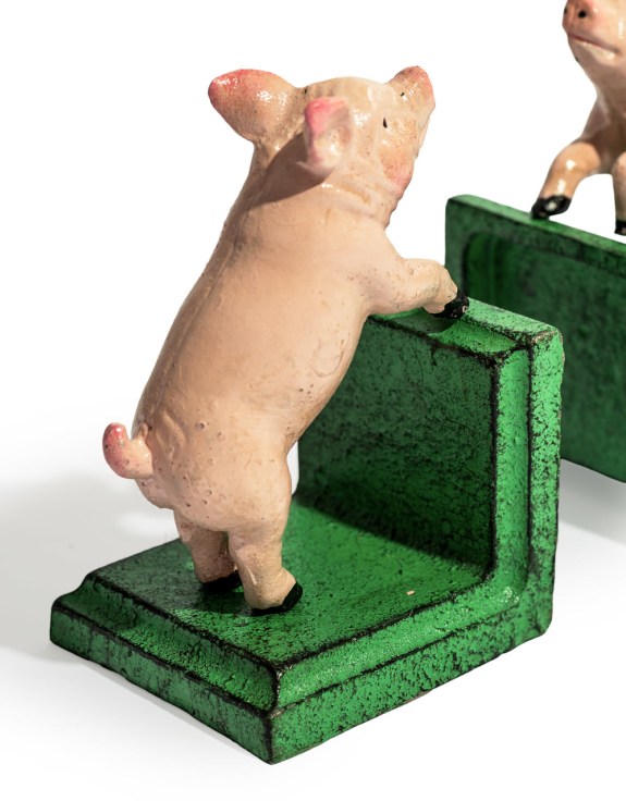 Pig Bookends