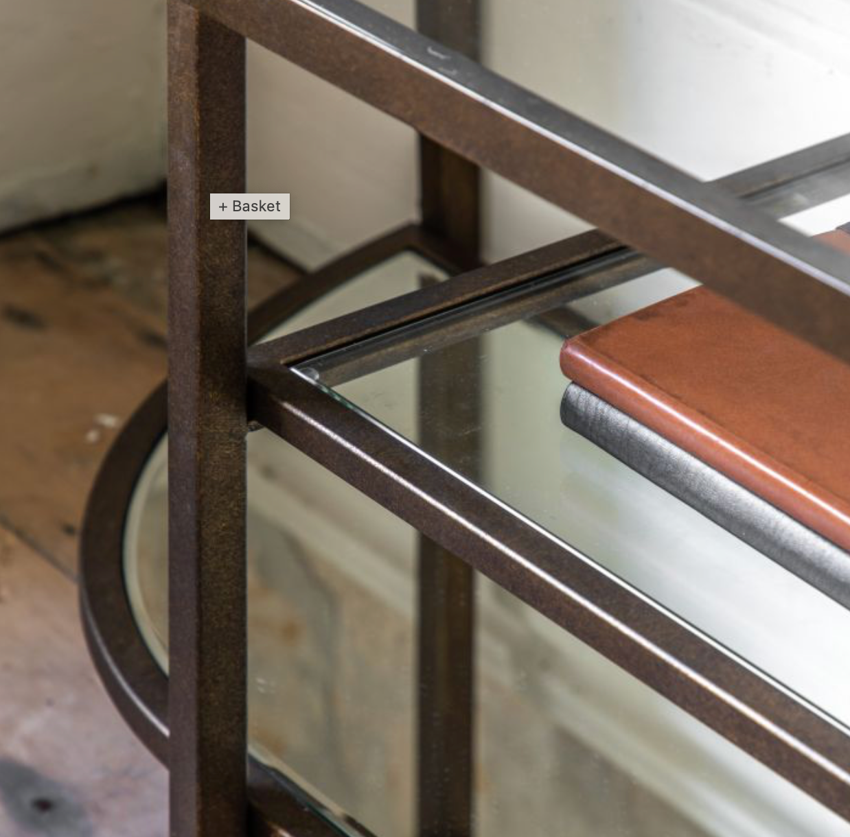 Bronze Carla Low Media Unit