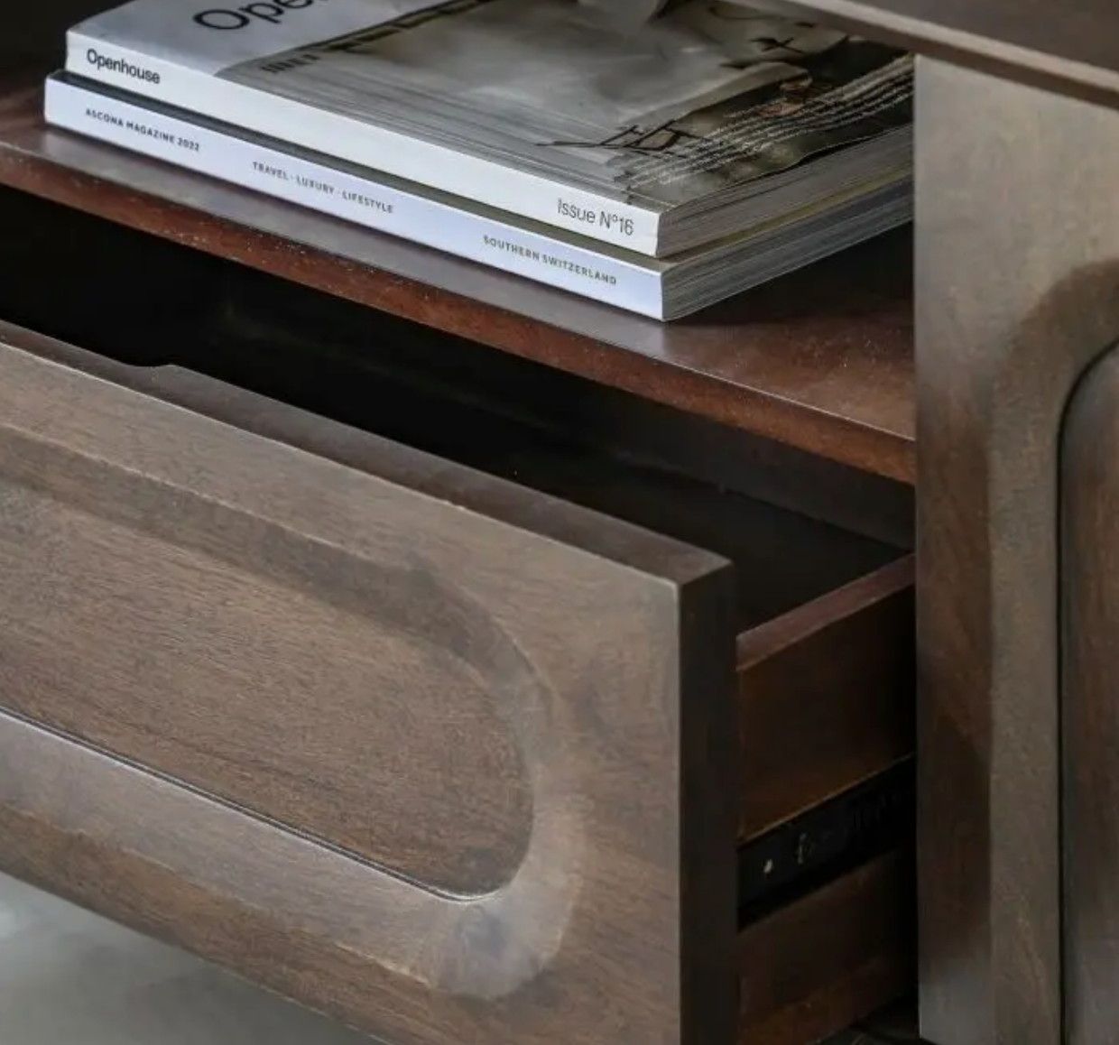 Ariel Media Unit