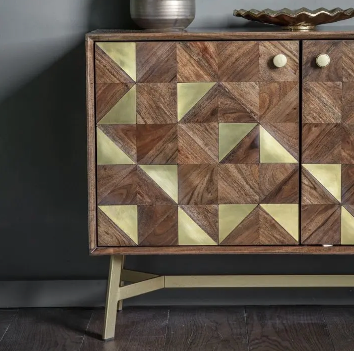 Tarin Sideboard