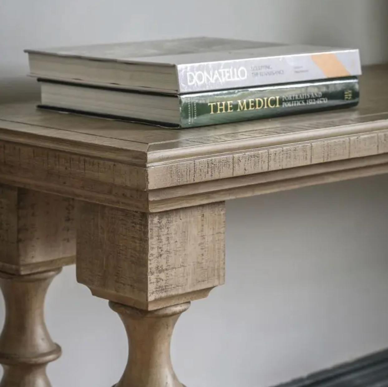 Vinnie Console Table