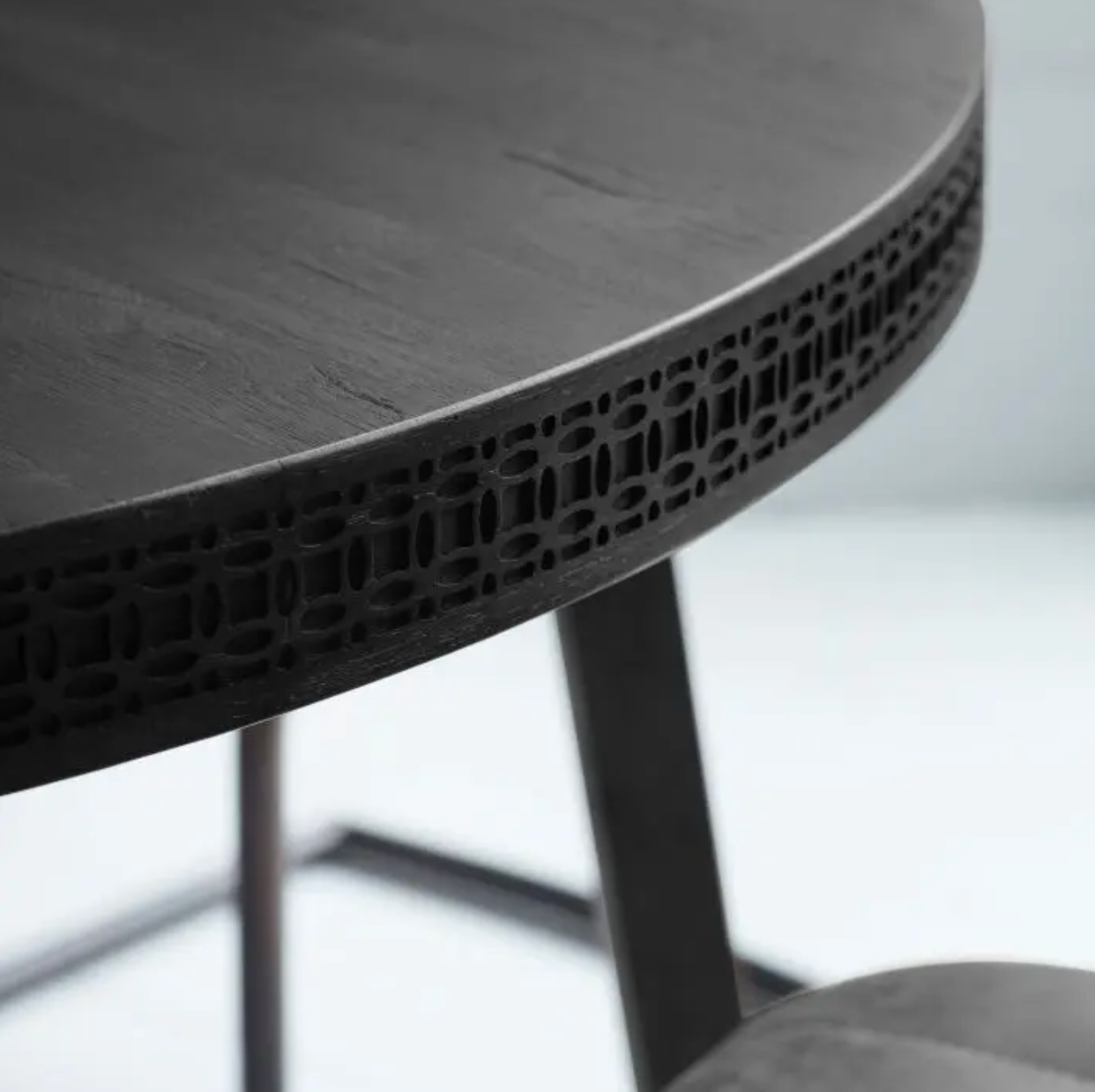 Beck Dining Table