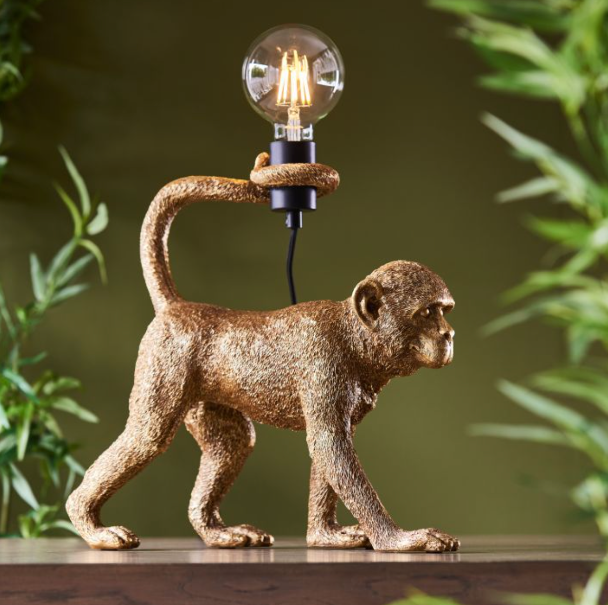 Mula Gold Table Lamp