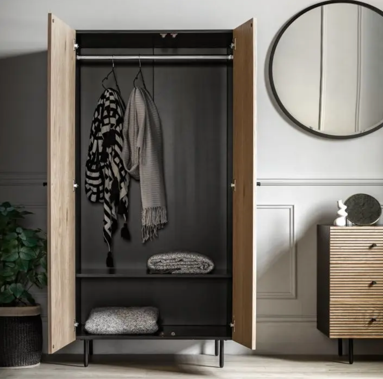 Harland Wardrobe
