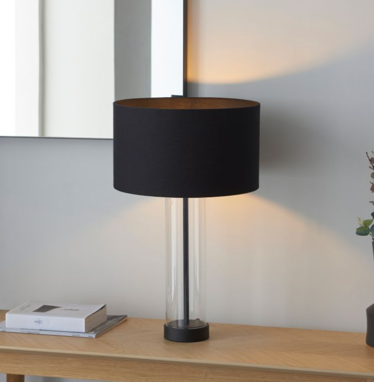 Leiarna Black Table Lamp
