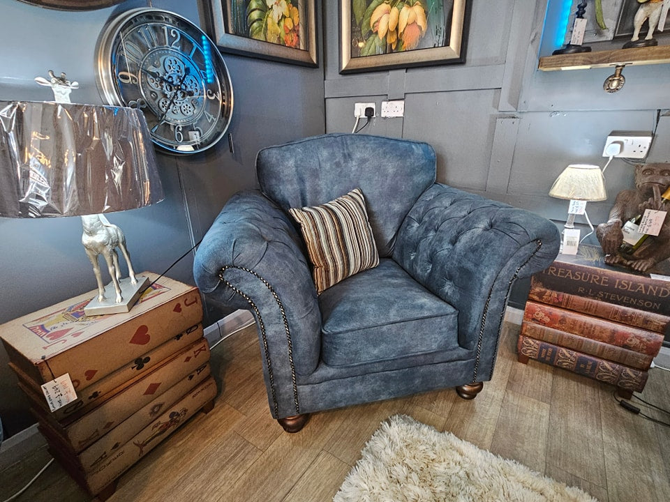 Buckingham Sofa