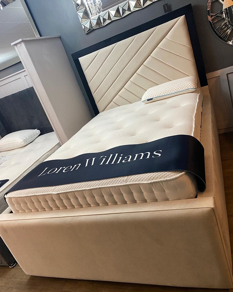 Elizabeth Bedframe