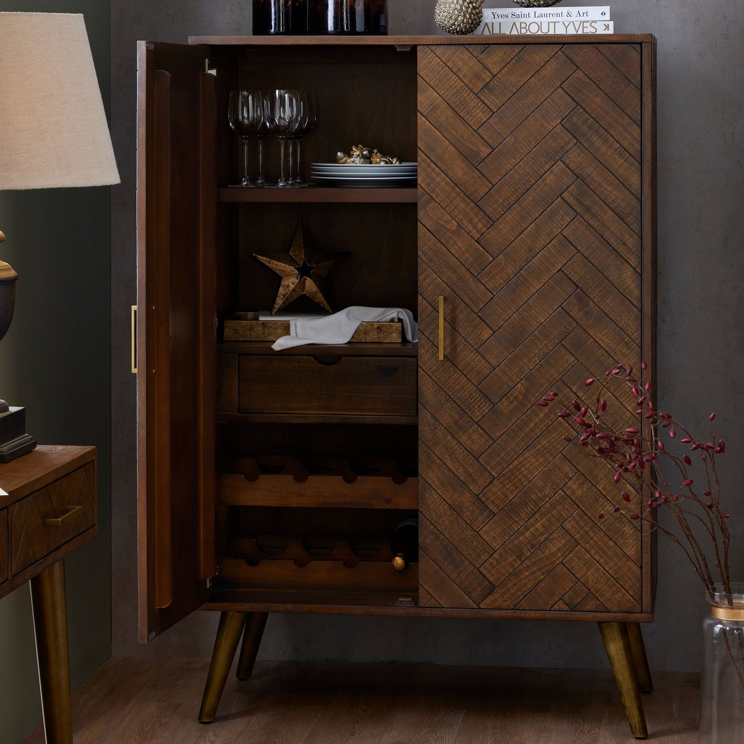 Dubai Drinks Cabinet