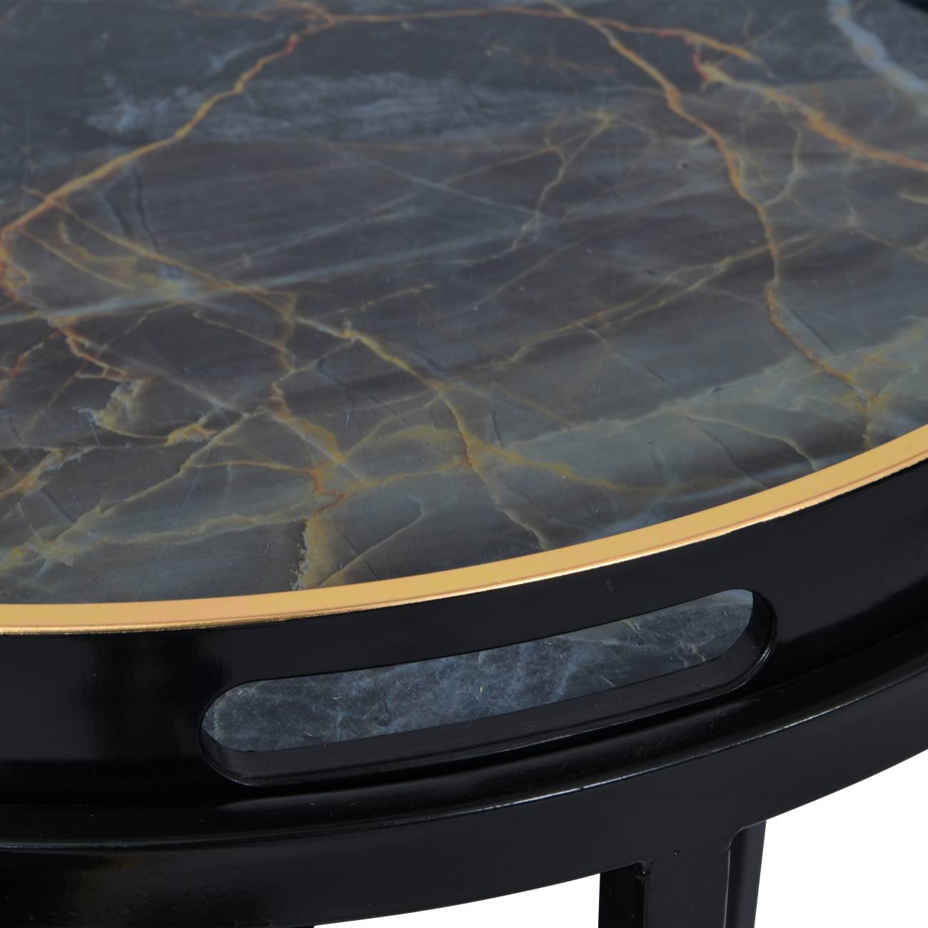 Arianna Nest of Tables