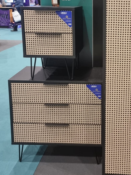Linthorpe Rattan 2 Drawer Bedside Table