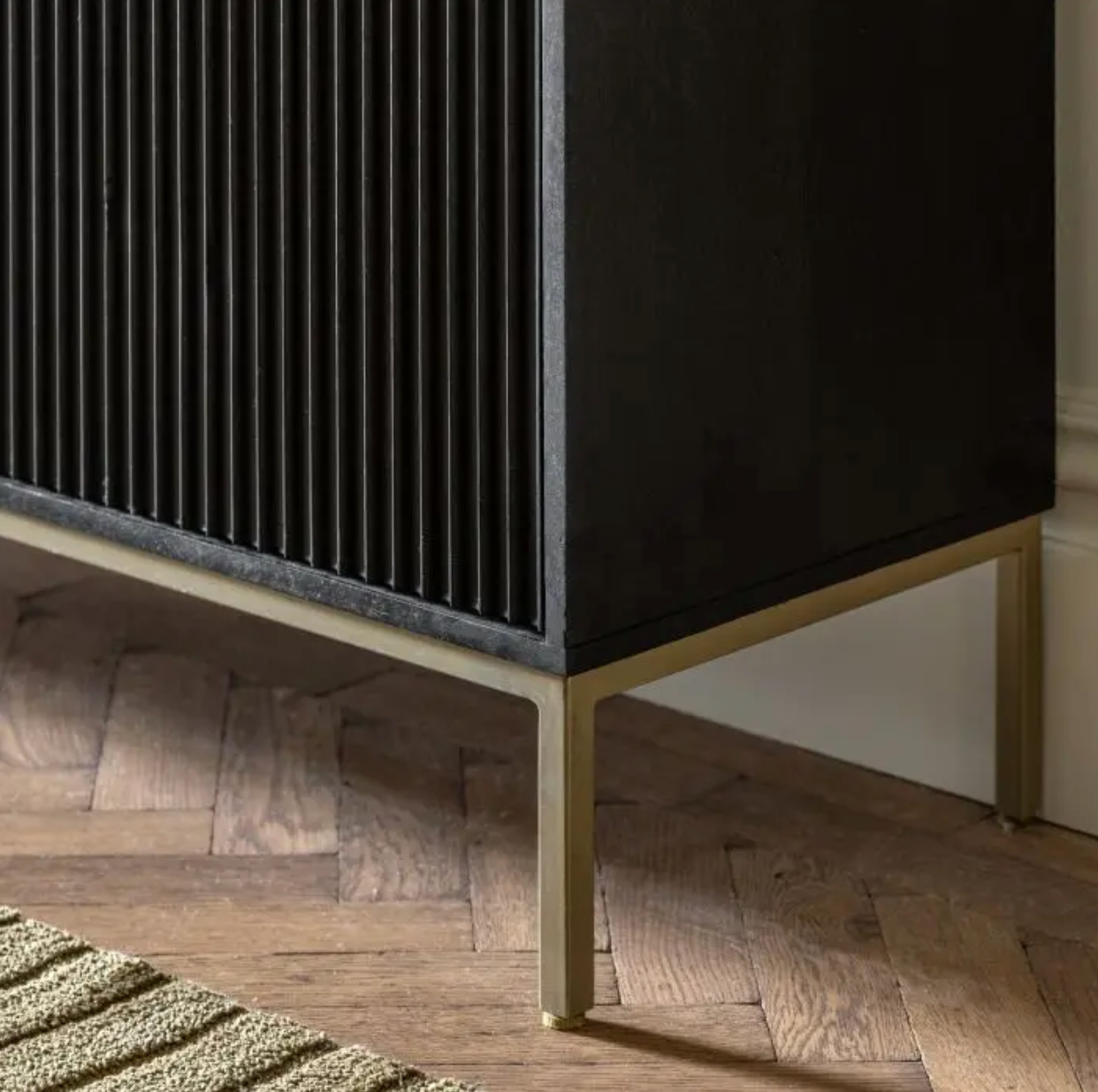 Ribella Sideboard