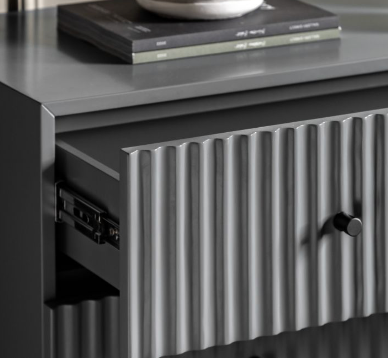 Hampshire Chest of Drawers Grey