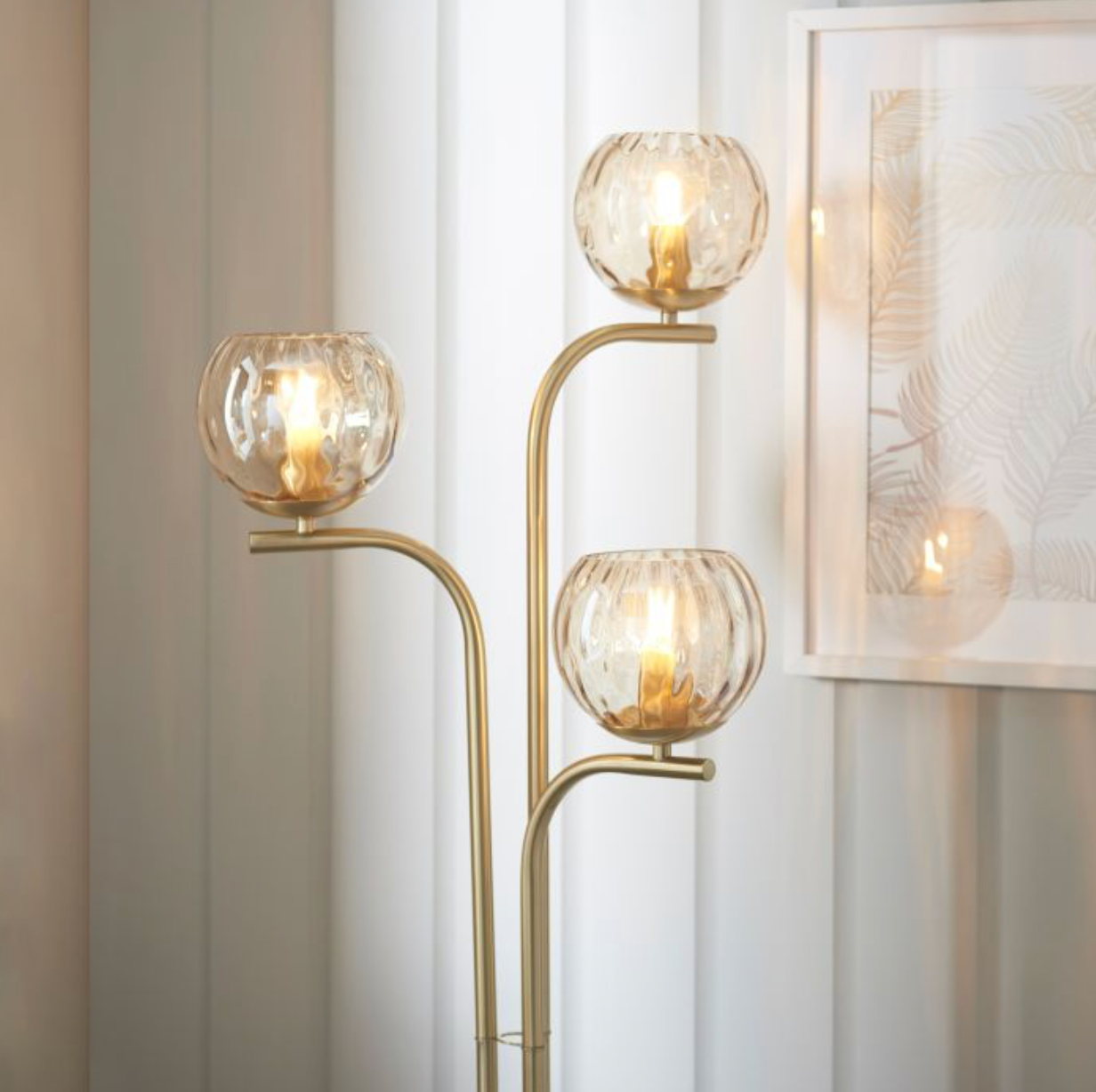 Mika Floor Lamp