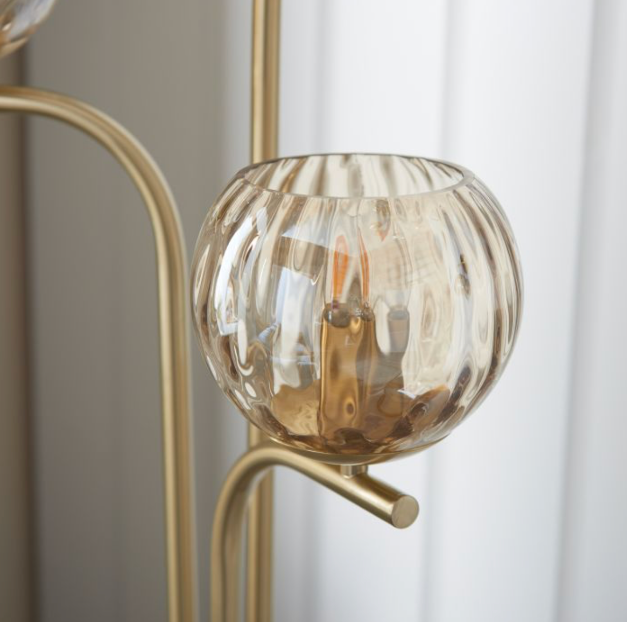 Mika Floor Lamp