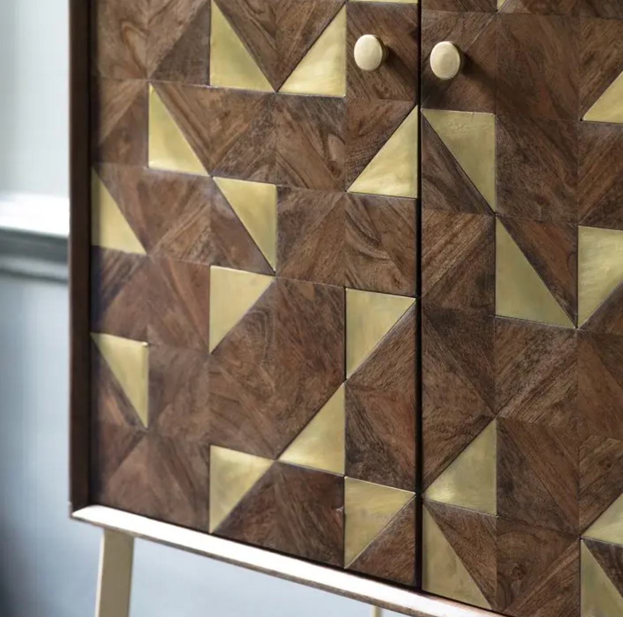 Tarin Drinks Cabinet