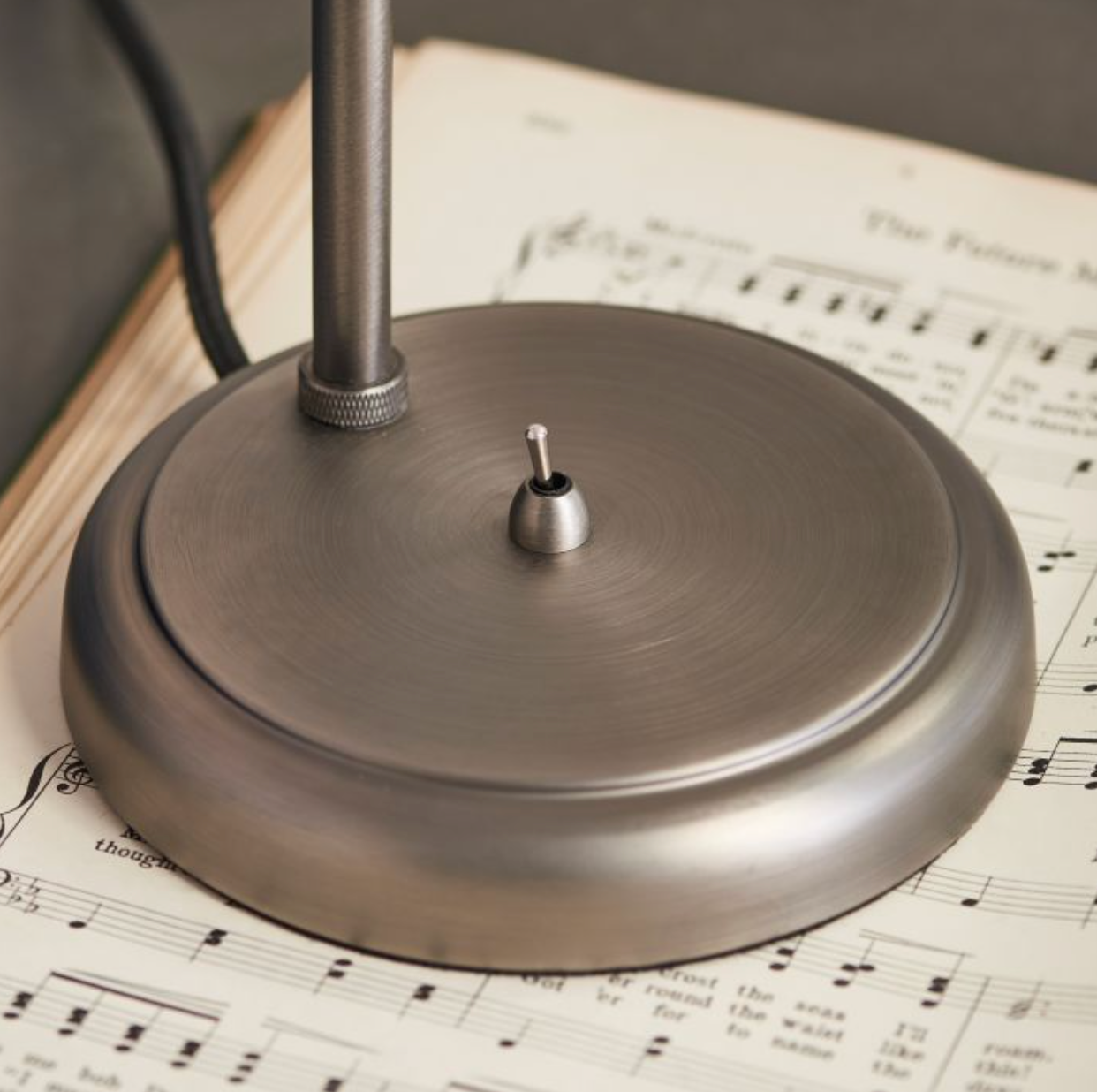 Busk Table Lamp