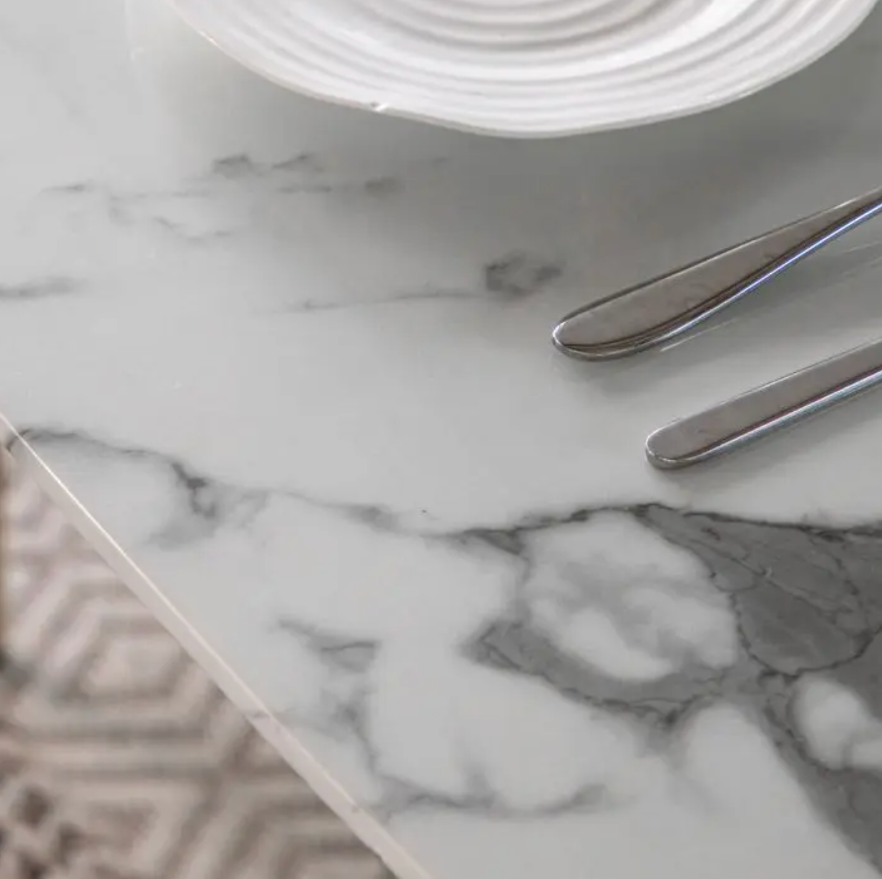 Eva Dining Table