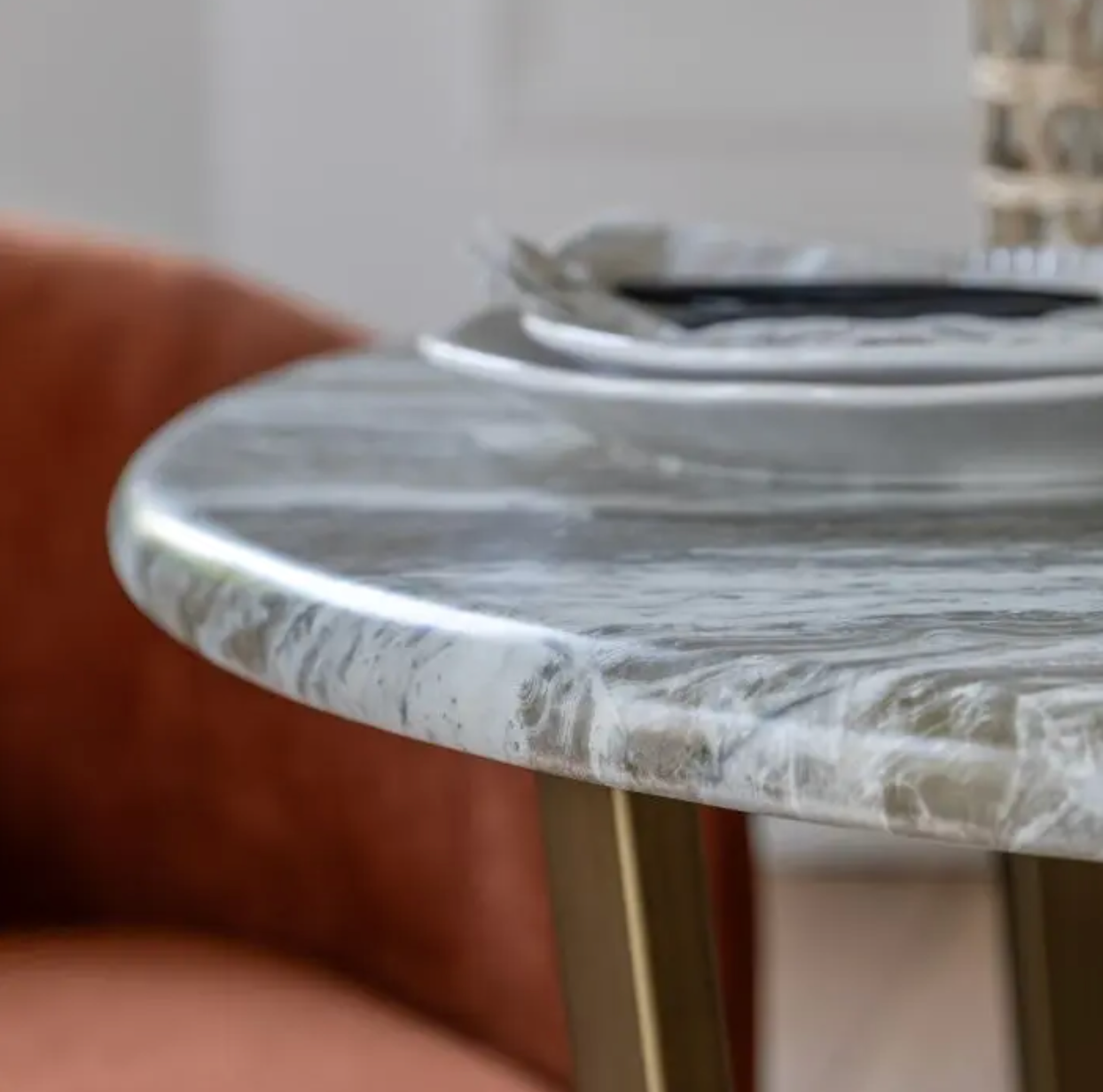 Lux Dining Table