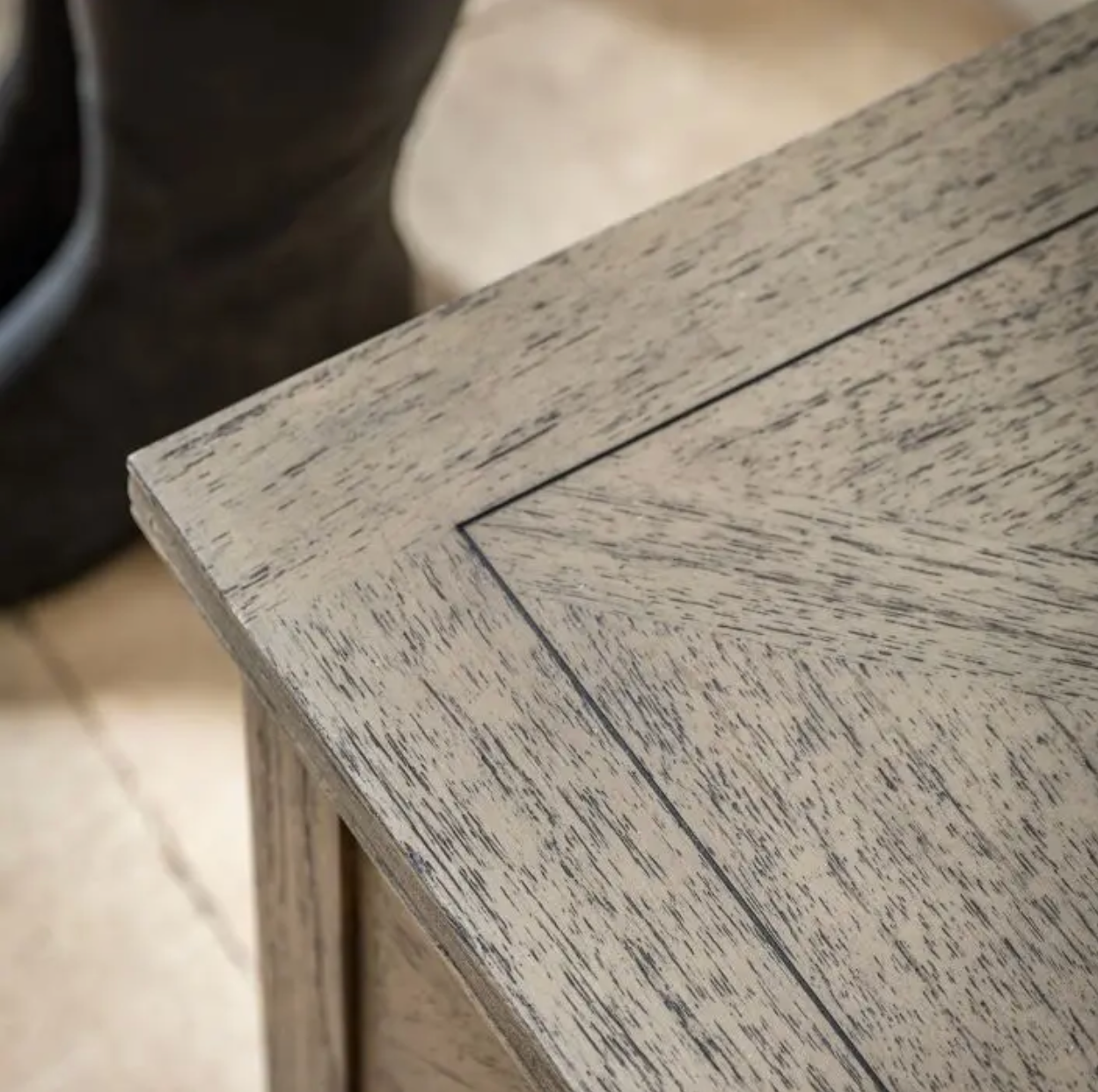 Miami Hall Bench
