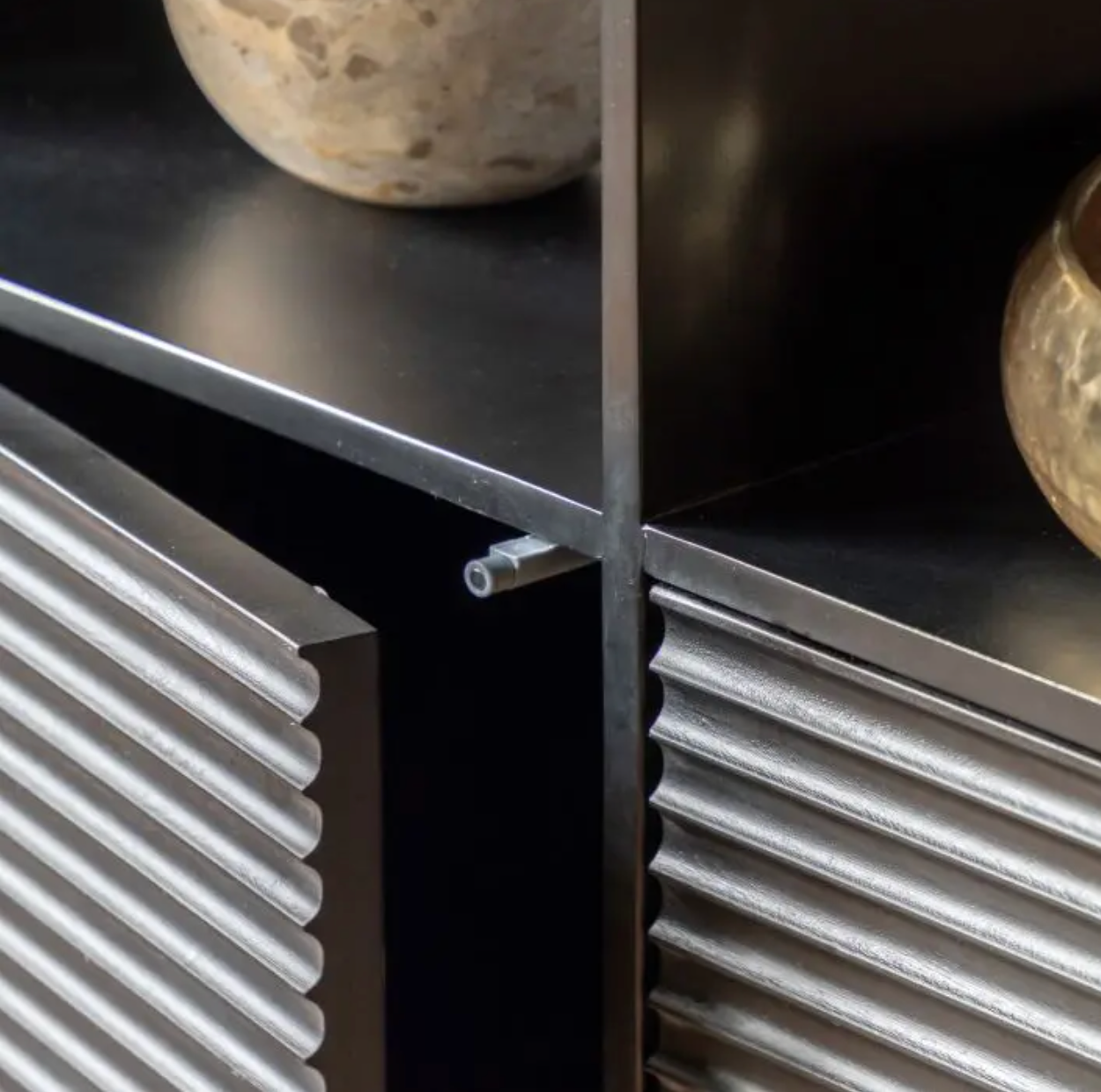 Ribella Display Unit