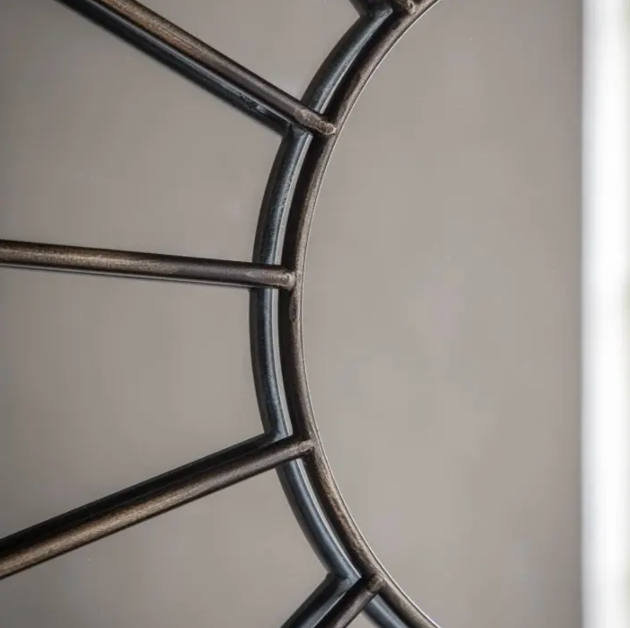 Byron Mirror