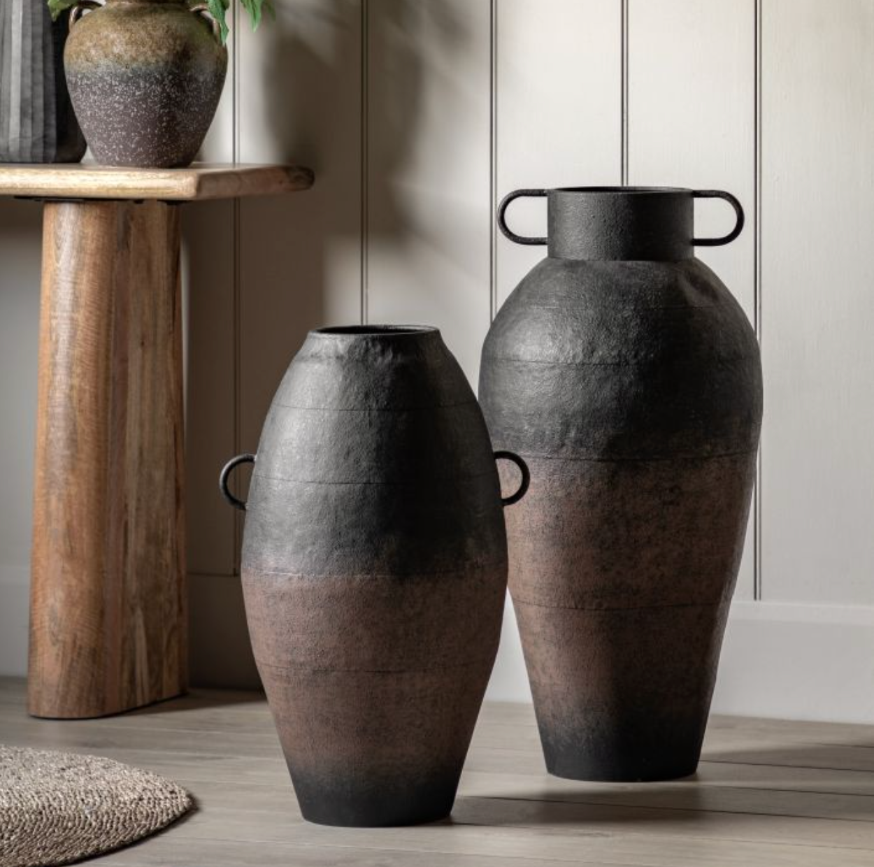 Metal Tyran Vase Large