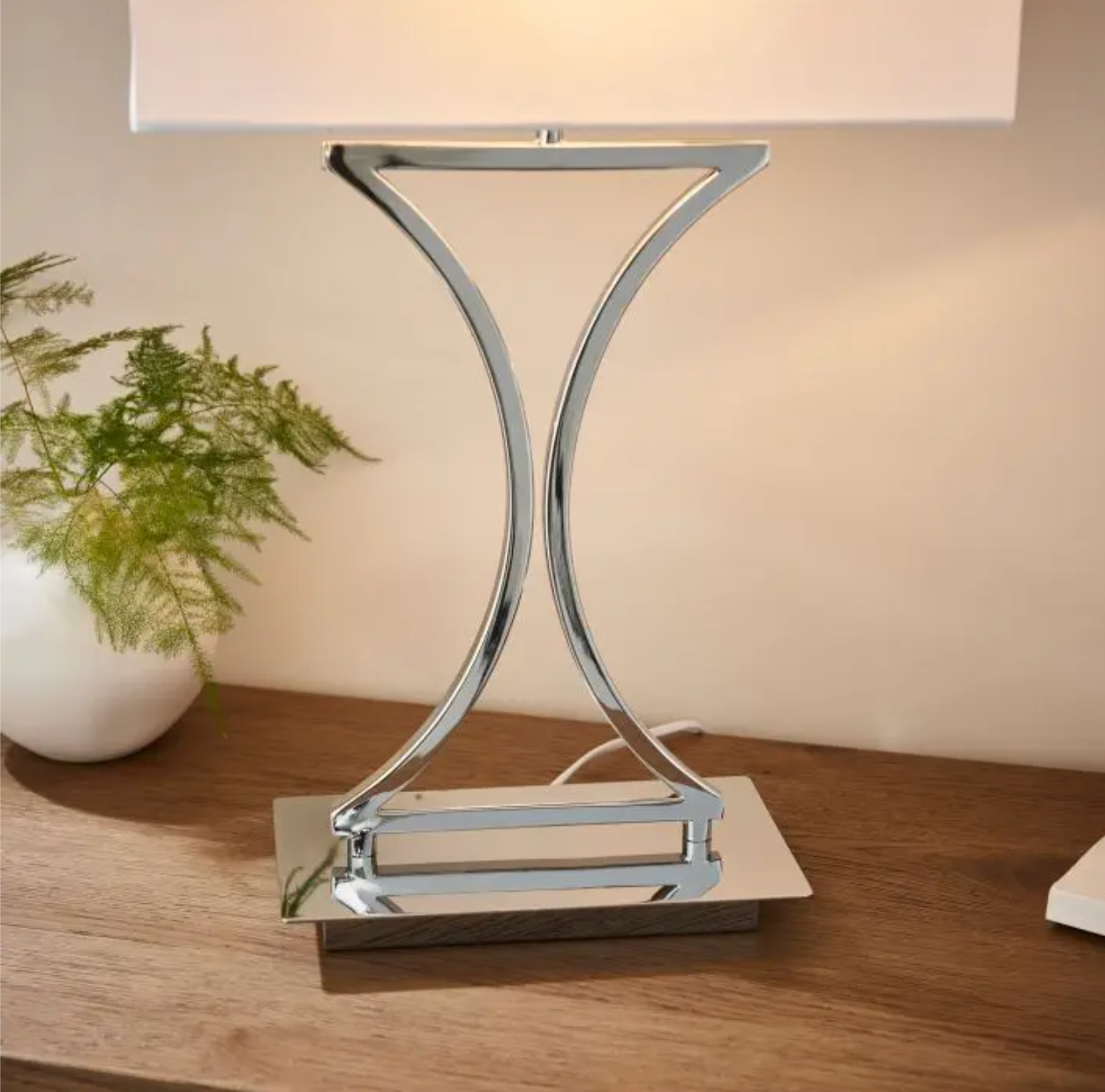 Eila Table Lamp