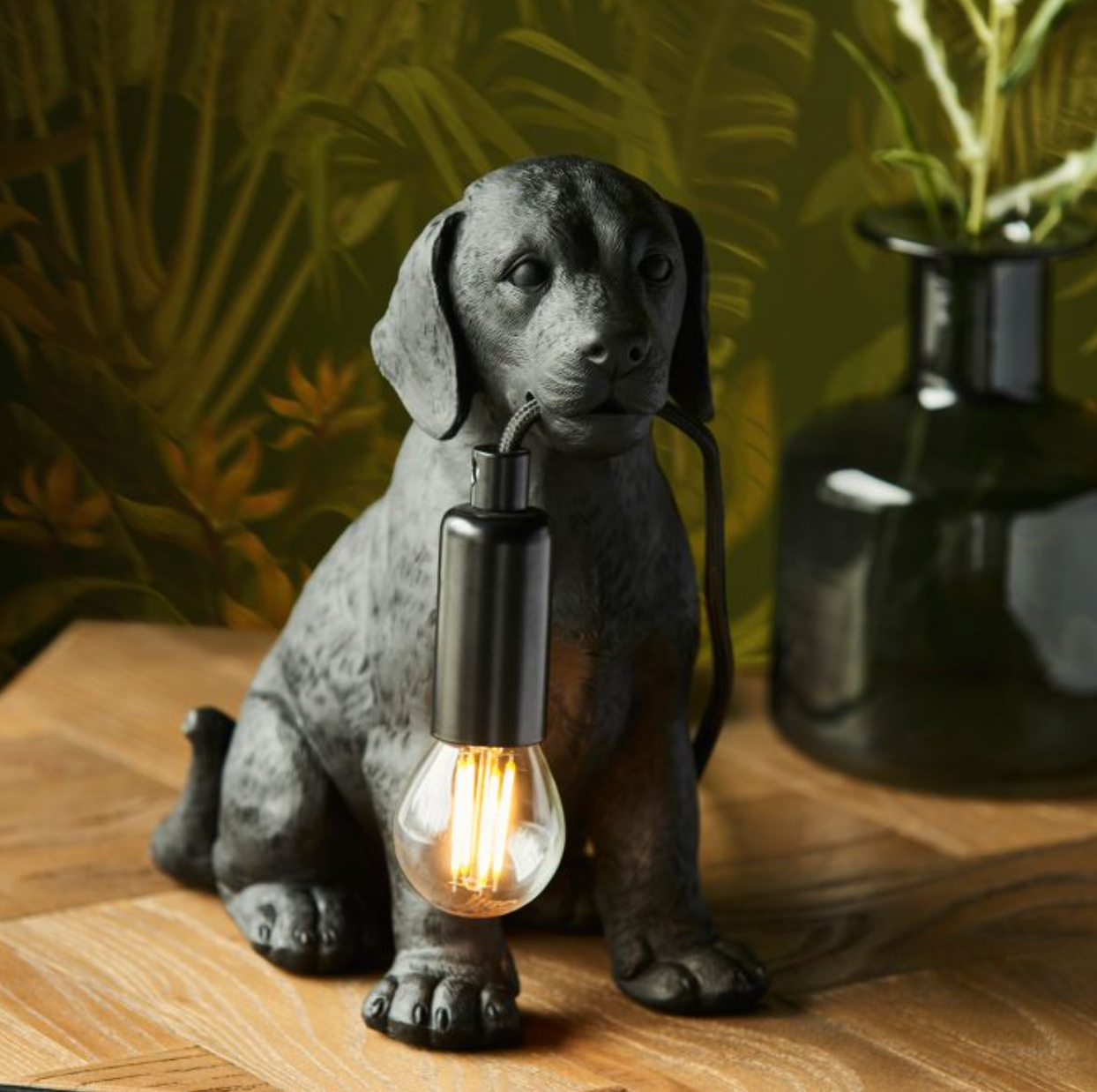 Labrador Table Lamp