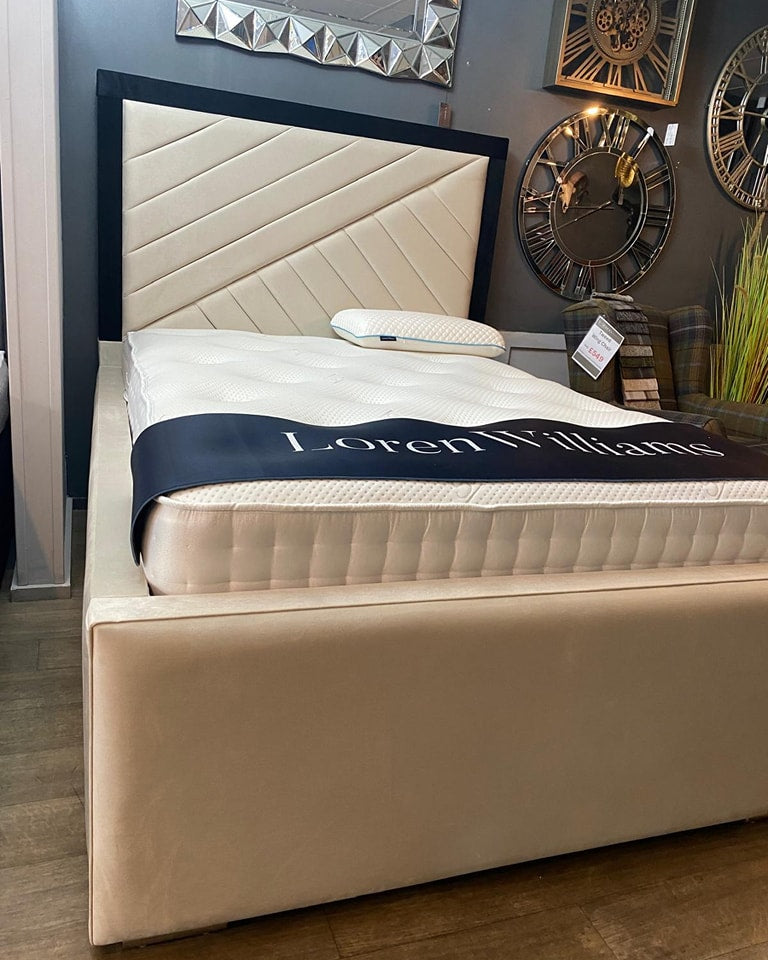 Elizabeth Bedframe