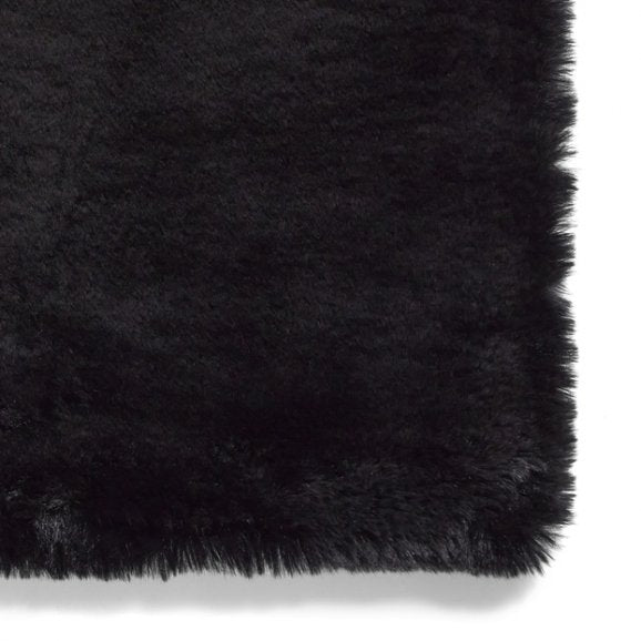 Super Fur Rug Black